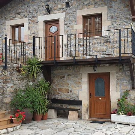 Gasthaus La Casa Del Acebal Solorzano Exterior foto