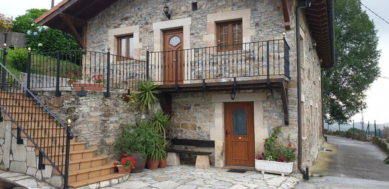 Gasthaus La Casa Del Acebal Solorzano Exterior foto